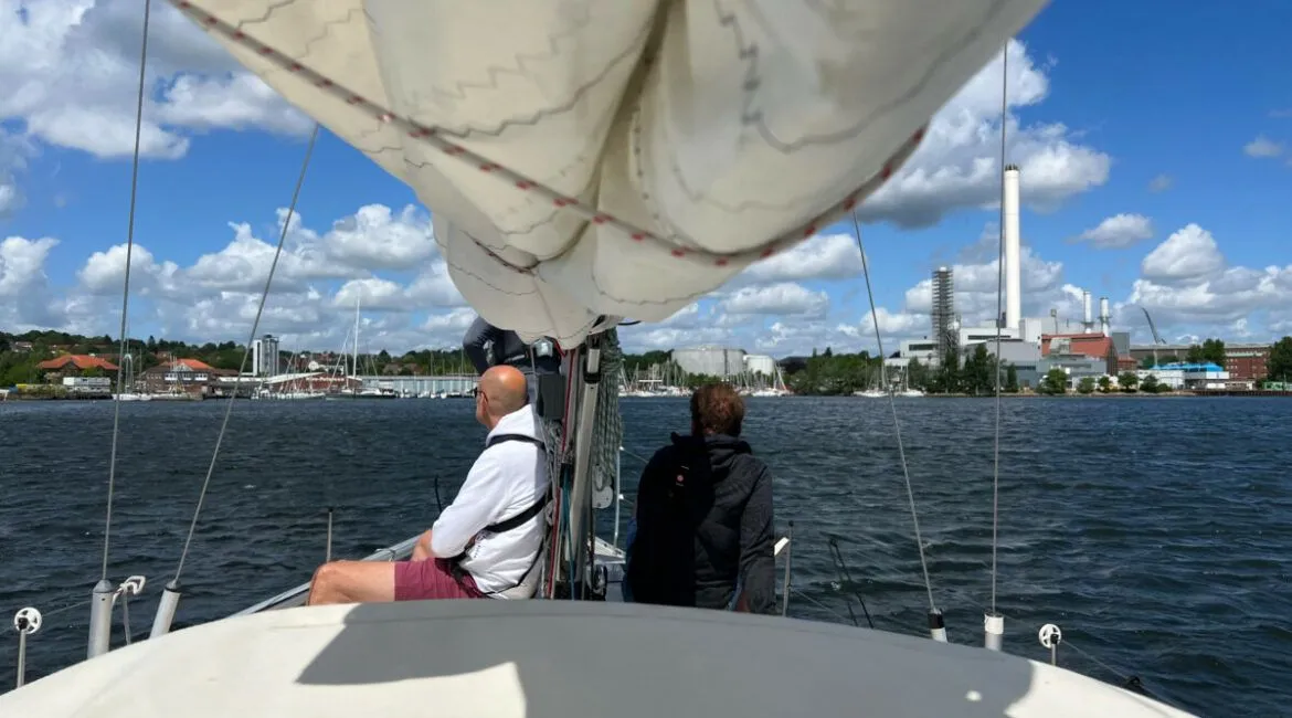 🌊⛵️ Setzen wir gemeinsam die Segel und treiben die Zukunft von WakeGuard® voran!